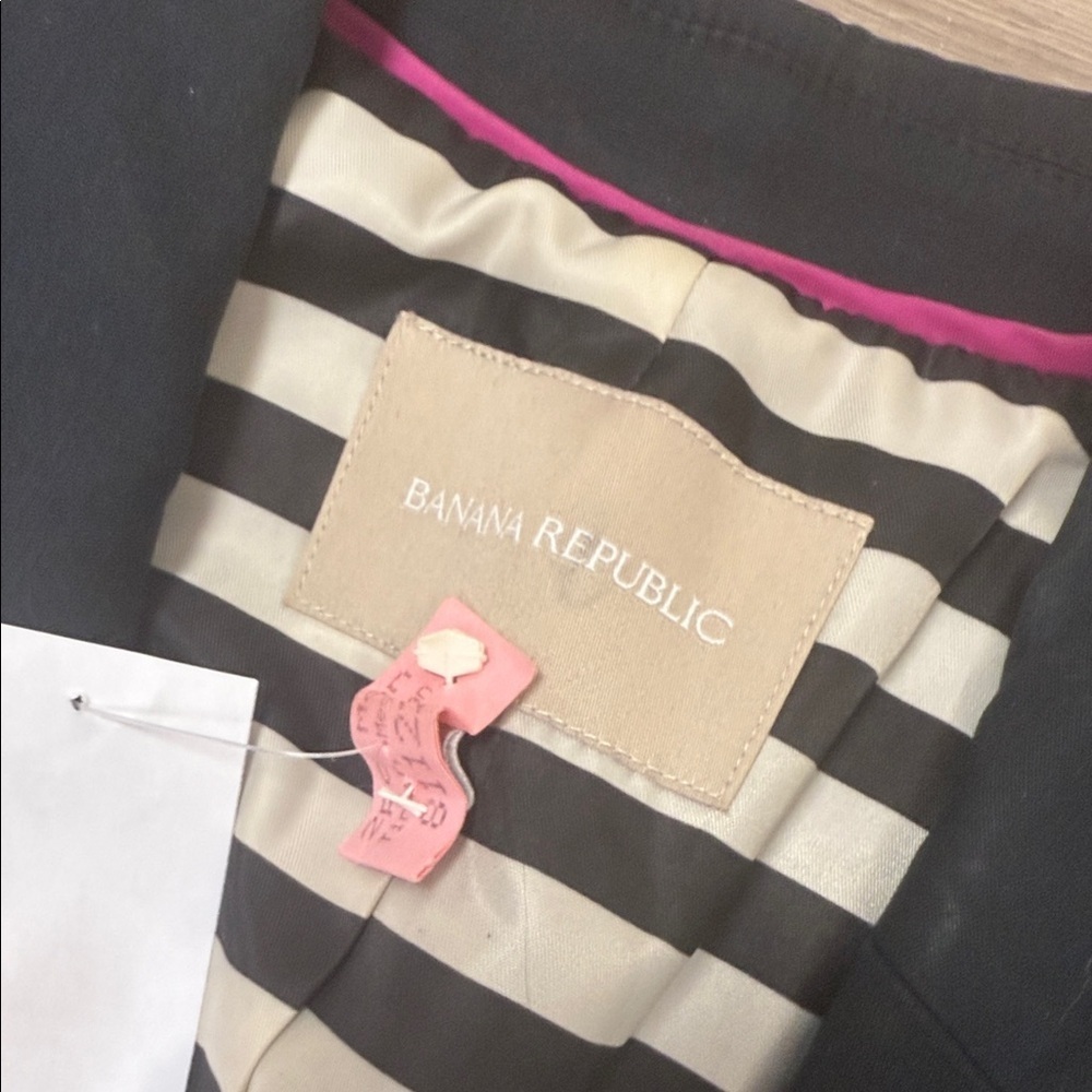 Banana Republic Black Blazer with Striped Interior - Picture 2 of 6
